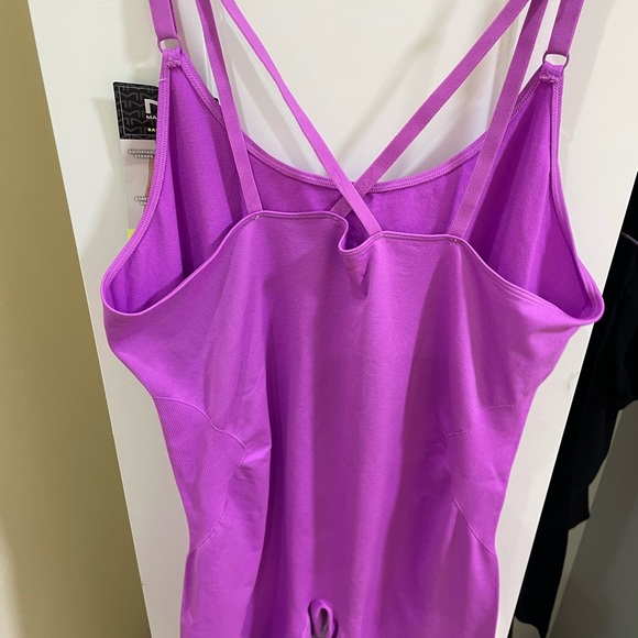 Fushia Body Shapeware Romper - Picture 5 of 6